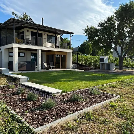 Csipetnyi Chill Vendeghaz *